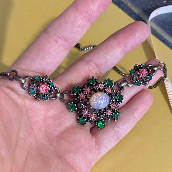 Vintage Coro choker necklace with faux opal + pink and green rhinestones - Picture 6 of 6